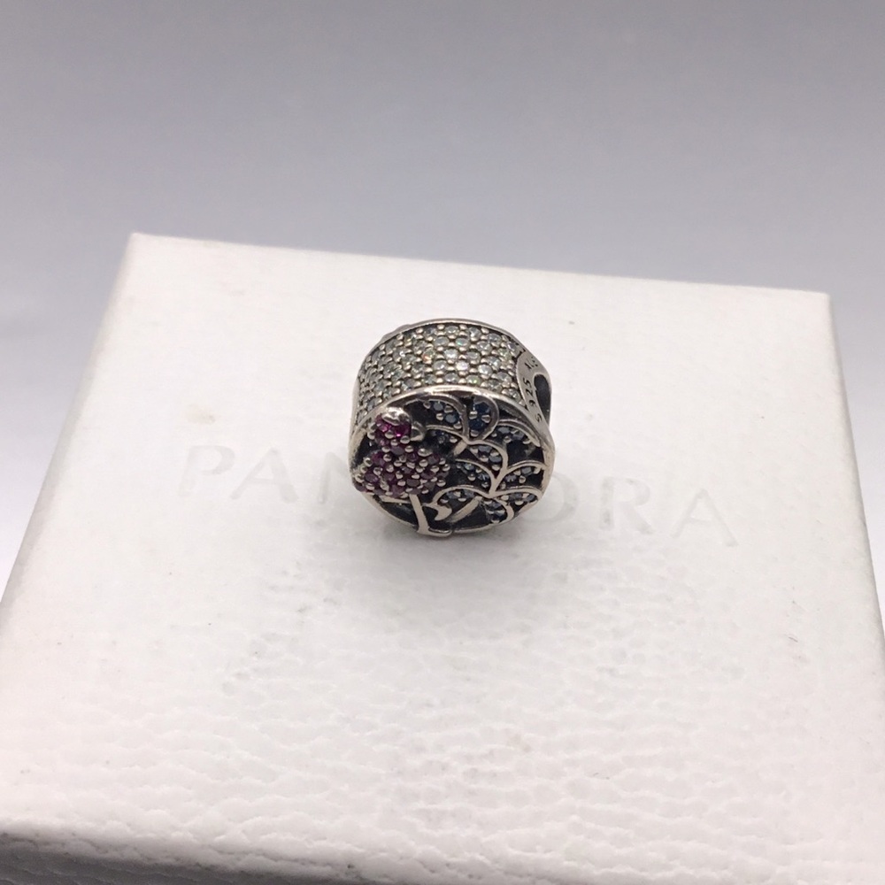 Pandora Sparkling Tropical Flamingo w Clear & Colored Pave’ Set CZ’s Never Used!